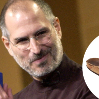 Birkenstock a lui Steve Jobs au fost vândute la licitație pentru 218.000 de dolari