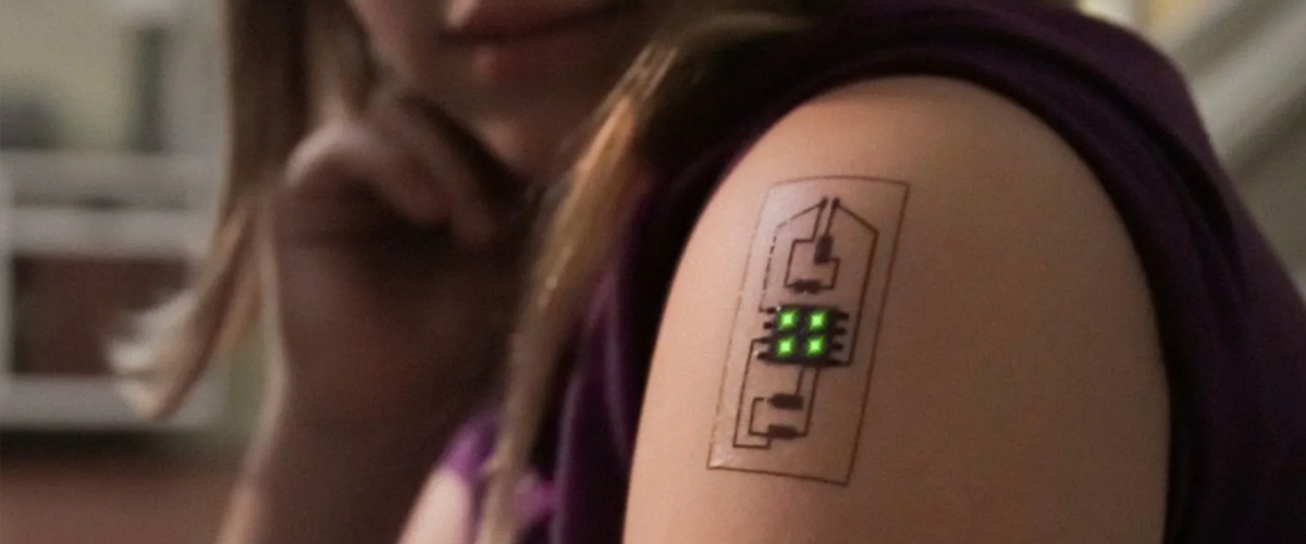 Cercetătorii au dezvoltat un smart tatuaj care poate fi conectat la un smartphon