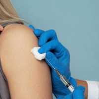 De ce doare uneori locul unde s-a făcut vaccinul și cum să gestionezi această durere